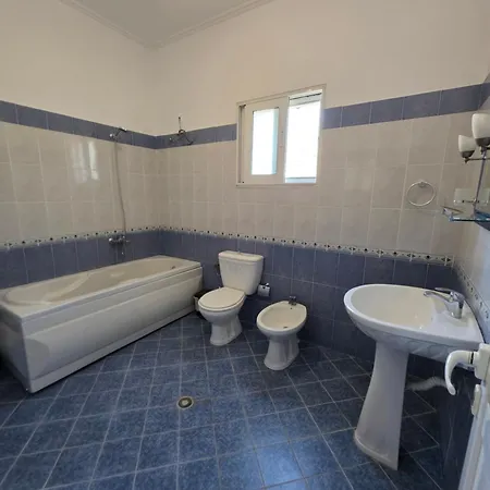 Xhemi's Home&garden Hébergement de vacances Saranda